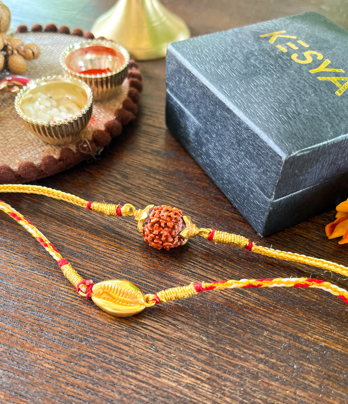 Shell Rakhi