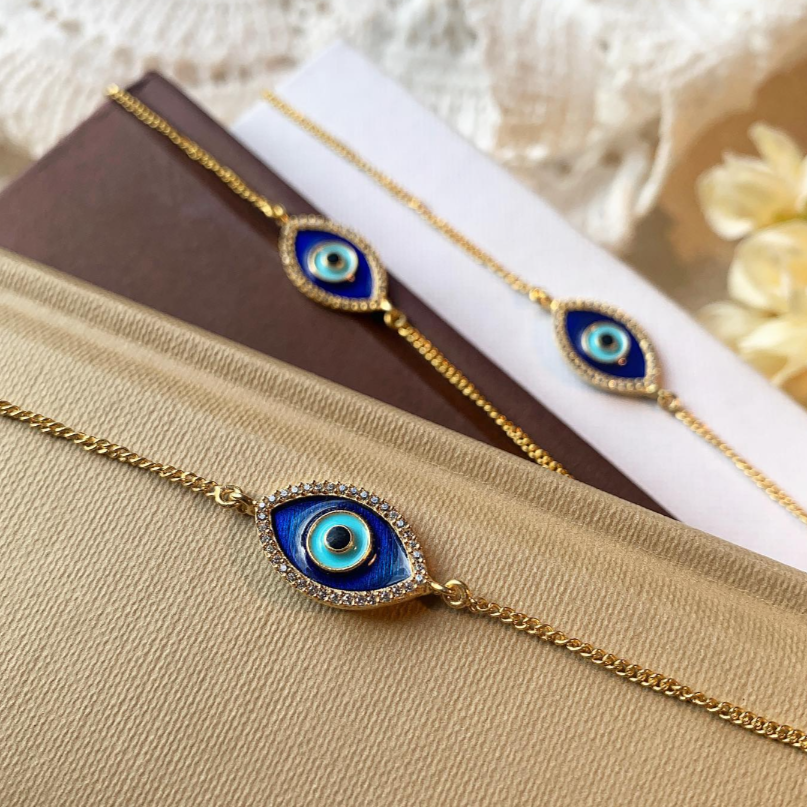 Bracelet eye discount